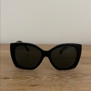 Black Cat-Eye Sunglasses for Women - Classic Black